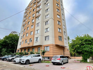 Apartament cu 3 camere, 87 m², Buiucani, Chișinău foto 3