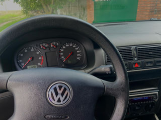 Volkswagen Golf foto 4