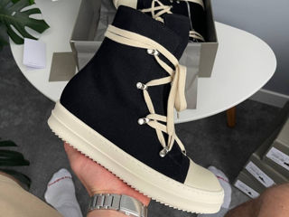 Rick Owens Hexagram Black Milk Lace foto 0