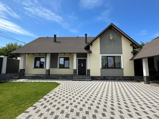Spre vânzare casă 140 mp + 5 ari, în Dumbrava! foto 1