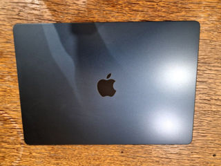 MacBook M2 15.5 foto 3