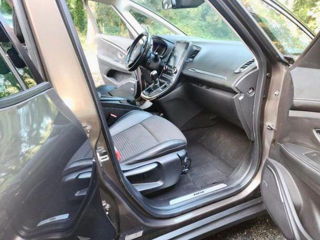 Renault Grand Scenic foto 6