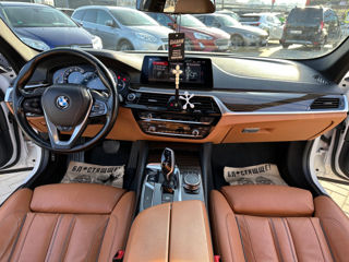 BMW 5 Series foto 8