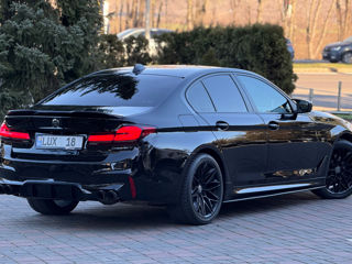 BMW 5 Series foto 3