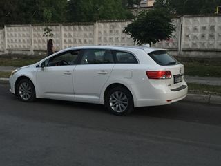 Toyota Avensis foto 5