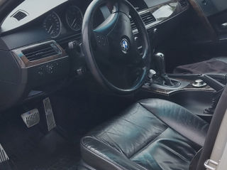 BMW 5 Series Touring фото 5
