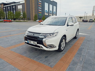 Mitsubishi Outlander foto 14