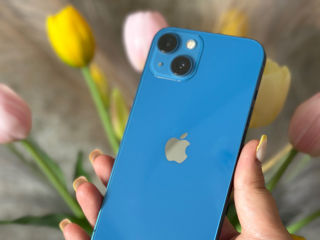 iPhone 13 Blue foto 2