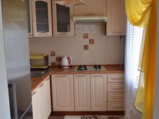 Ильичевск  Сдам свою 3-х комнатн квартиру на море за 35 доларов сутки foto 6
