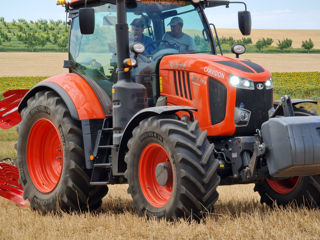 Tractor Kubota M7-173