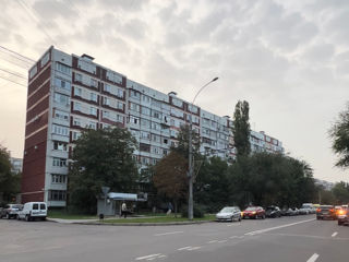 Apartament cu 4 camere, 77 m², Poșta Veche, Chișinău foto 1