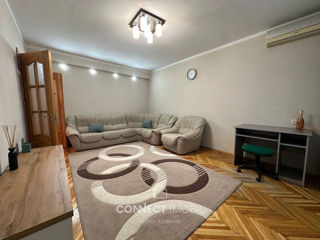 Apartament cu 3 camere, 77 m², Botanica, Chișinău foto 2