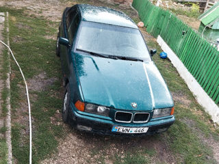 BMW 3 Series foto 4