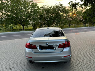 BMW 5 Series foto 3