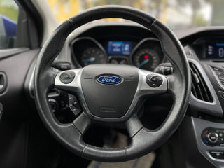 Ford Focus foto 12