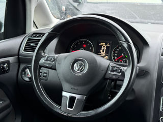 Volkswagen Touran foto 8