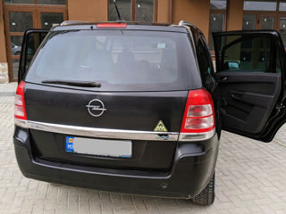 Opel Zafira foto 3