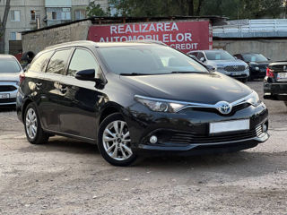 Toyota Auris foto 2