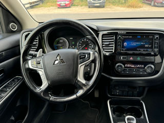 Mitsubishi Outlander foto 5