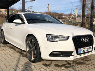 Audi A5 foto 1