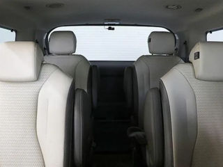 KIA Carnival foto 17