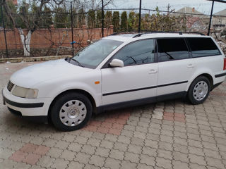 Volkswagen Passat foto 3