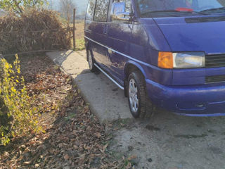 Volkswagen T4 foto 3