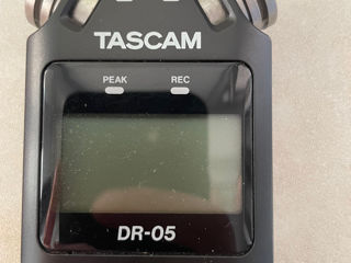 TASCAM DR -05