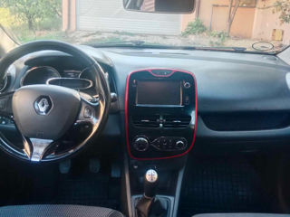 Renault Clio foto 2