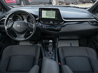 Toyota C-HR foto 7