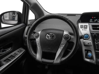 Toyota Prius + foto 11