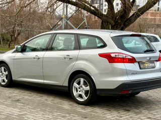 Ford Focus foto 5