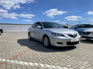 Mazda 3 foto 1