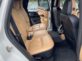 Porsche Cayenne foto 16