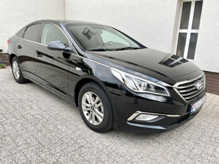 Hyundai Sonata foto 1