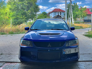 Mitsubishi Lancer foto 1