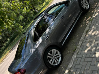 Volkswagen Passat foto 8