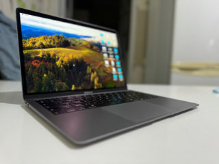 Macbook Air 2019 - 7200 лей foto 1