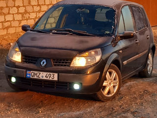 Renault Scenic foto 2