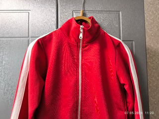 Спортивная куртка красная размер s foto 1