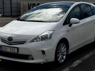 Toyota Prius + foto 2