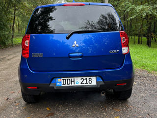 Mitsubishi Colt foto 3