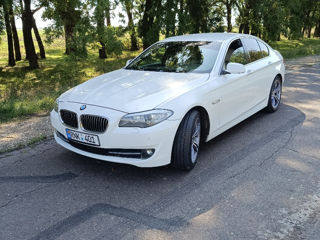 BMW 5 Series foto 1