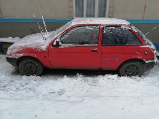 Ford Fiesta foto 3