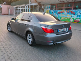 BMW 5 Series foto 2