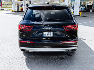 Audi Q7 foto 7