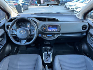 Toyota Yaris foto 9