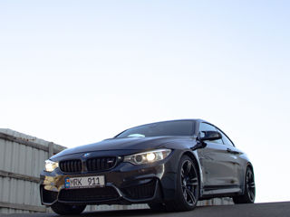 BMW M4 foto 9