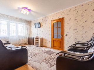 Apartament cu 3 camere, 60 m², Buiucani, Chișinău foto 2