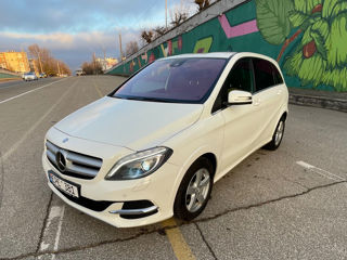 Mercedes B-Class foto 9